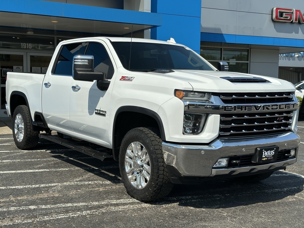 2023 Chevrolet Silverado 1500 RST photo 3