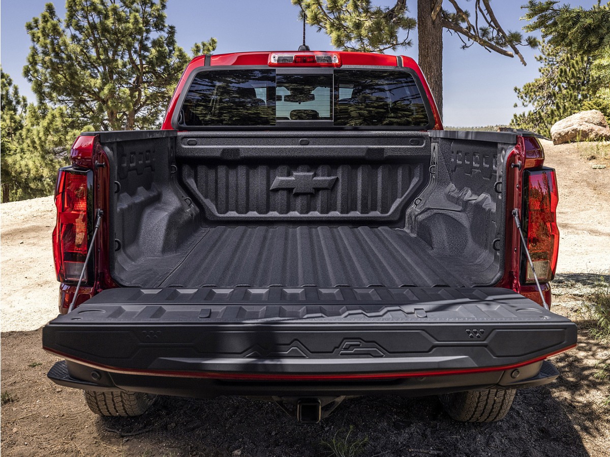 2023 Chevrolet Colorado 4WD Trail Boss Crew Cab Short Box's photo
