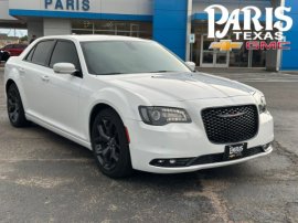 2022 Chrysler 300  S