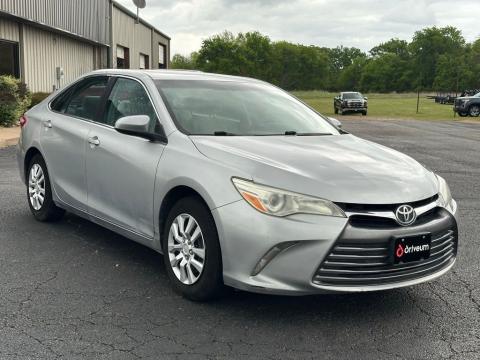 2016 Toyota Camry2016 Toyota Camry