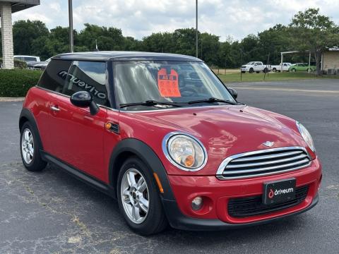 2012 MINI Cooper2012 MINI Cooper